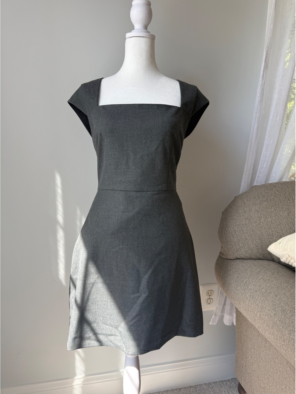 Wilfred Aritzia Grey Square Neck Sheath Dress Sz 8